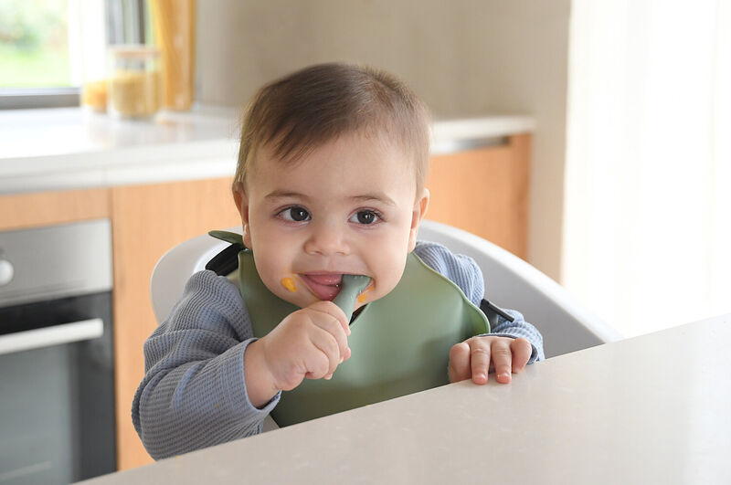 Béaba - Lot 2 pré-cuillères d'apprentissage silicone Vert sauge/Gris velours