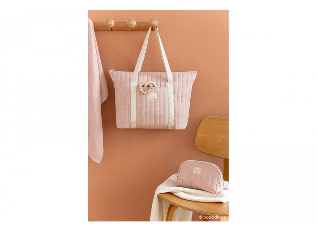 https://lacabanedeslutins.be/wp-content/uploads/2021/05/paris-maternity-bag-white-bubble-misty-pink-nobodinoz-2-v-2000000105239.jpg