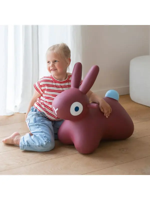 hoppi-lapin-burgundy-quut (1).webp