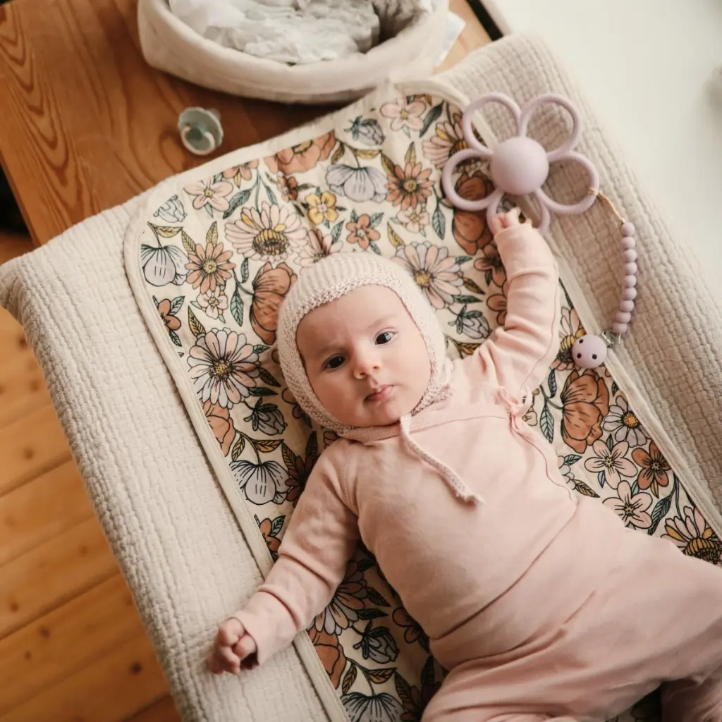 mushie--rattle-daisy-teether (6).webp