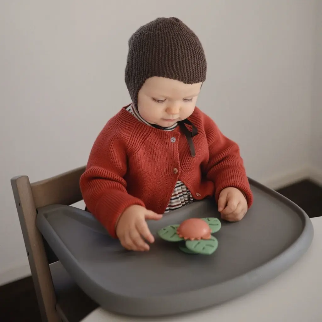 mushie--suction-spinner-toy--sunshine (1).webp