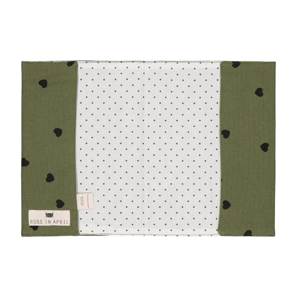 lot-de-2-protege-carnets-de-sante-chloe-coeur-cumin (1).webp