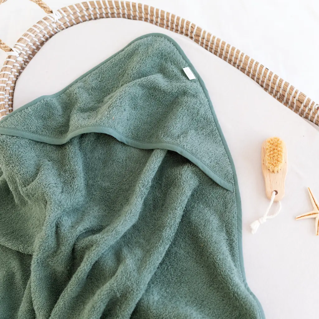Cape_de_bain_Terry_75x75cm_BEMINI_Green (1).webp