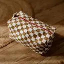 trousse-de-toilette-vic-damier-caramel_09d9a422-e19c-4df5-8ba2-3e78c4a84745.webp