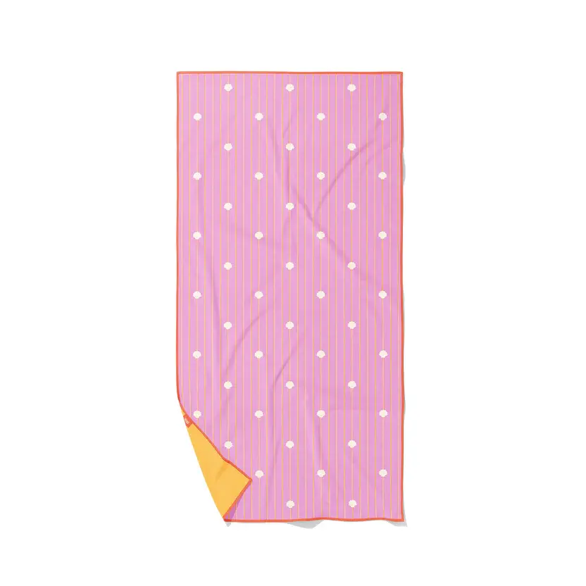 PlayTowel-M-dollhouse-2_38aa9ffc-1005-4fa9-8377-ae5f2105d03d.webp