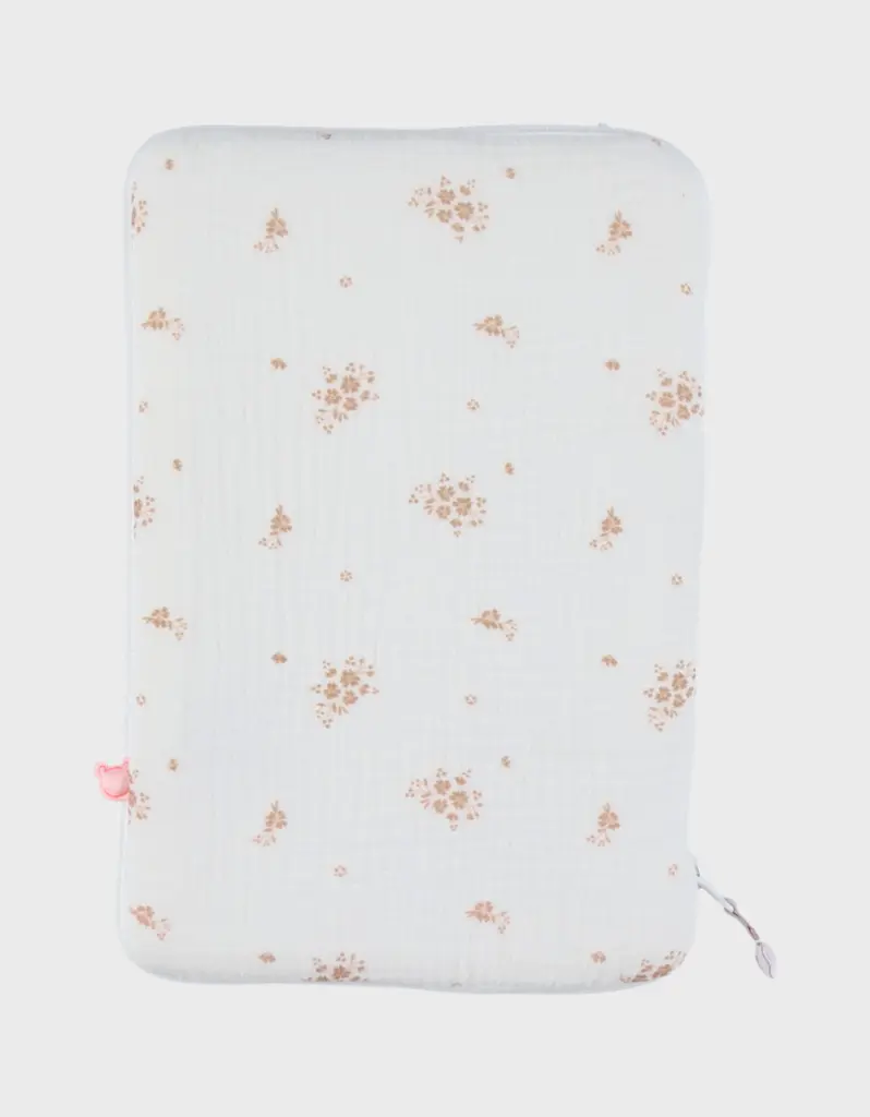 vf-protege-carnet-de-sante-mousseline-bio-fleurs-d-antan_1200_1200-2652870.webp