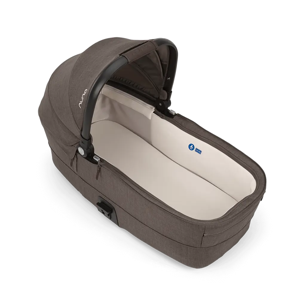 nuna_mixxnext_carrycot_2026_chestnut_overhead_gl_web.webp