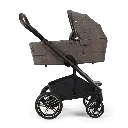 nuna_mixxnext_carrycot_2026_chestnut_profile_stroller_gl_web.webp