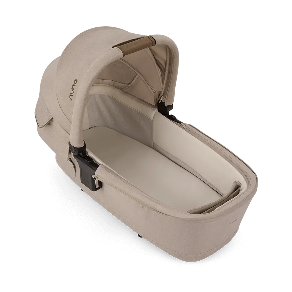 nuna_lytl_cosmopolitan_overhead_gl_web.webp
