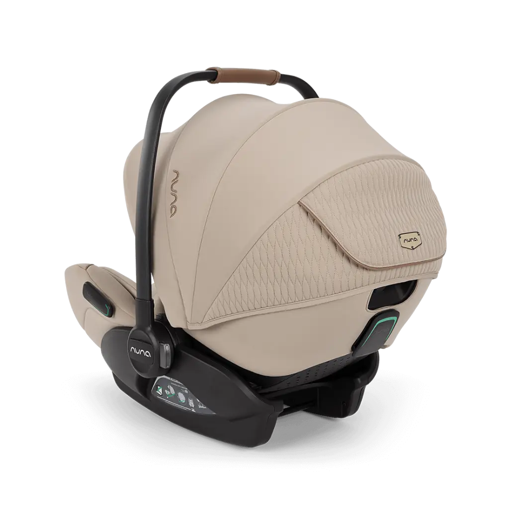 nuna_arraflex_cosmopolitan_hero_rear_gl_web.webp