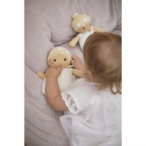 ma-premiere-poupee-en-tissu-daphne-25-cm (5).webp
