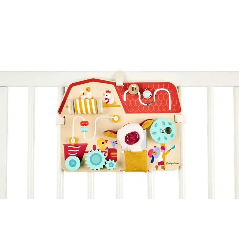 panneau-d-activites-en-bois-ferme (5).webp