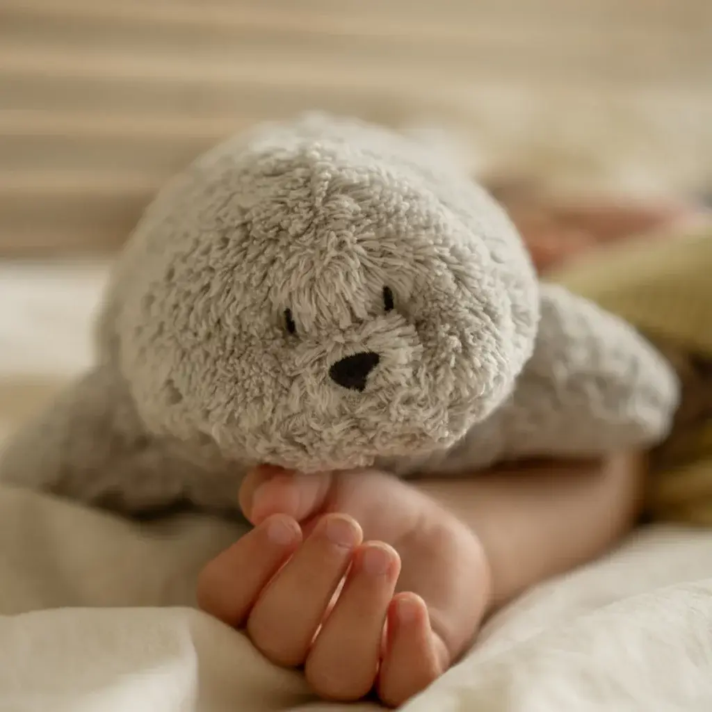 Moonie-seal-gray-4-1024x1024.webp