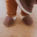 chaussons-velours-parme-1.webp