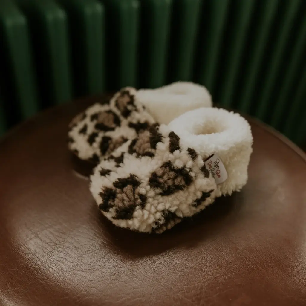 chaussons-leopard-3.webp