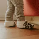 chaussons-leopard-1.webp