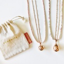 Babyshell - Bola or rose goutte et chaîne fine assortie avec un cordon liberty