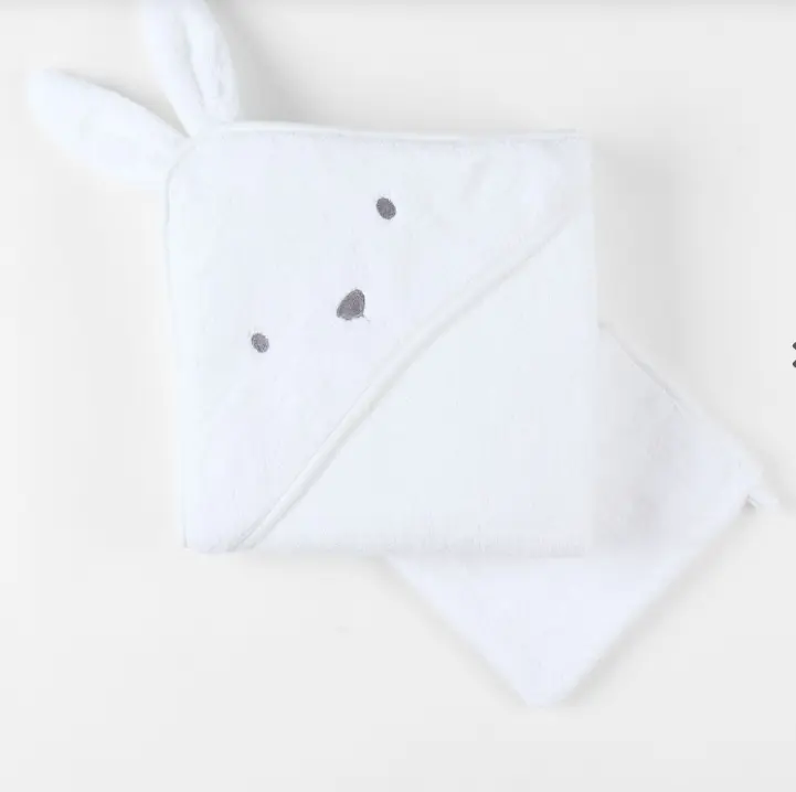 Noukie's - Cape de Bain- Snow