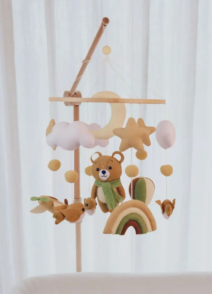 Little Loua - Mobile Bébé Fait Main - Ourson d’automne 