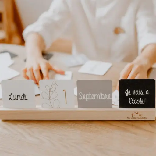 Les petites hirondelles - Calendrier perpétuel