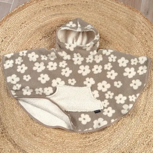 BidiBoo - Poncho - Carla